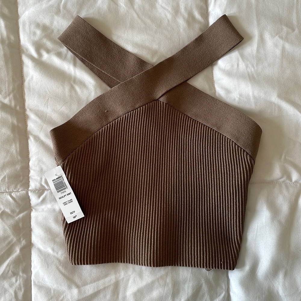 Aritzia’s Babaton Sculpt Knit Criss Cross Cropped Tank